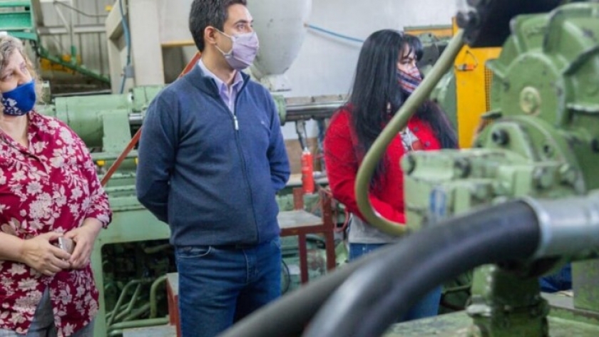 “Es una alegría ver el avance de la producción con material reciclado en Renacer”