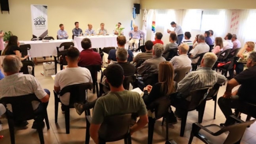 La provincia entregó créditos a productores del departamento de San Jerónimo afectados por la sequía