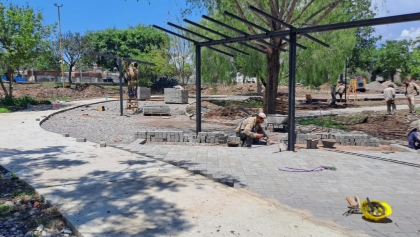 Obras en B° Tupac Amaru: Parque Urbano, al 80%