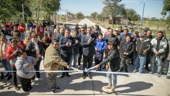 <Capitanich inauguró siete cuadras de pavimento en Lapachito:
