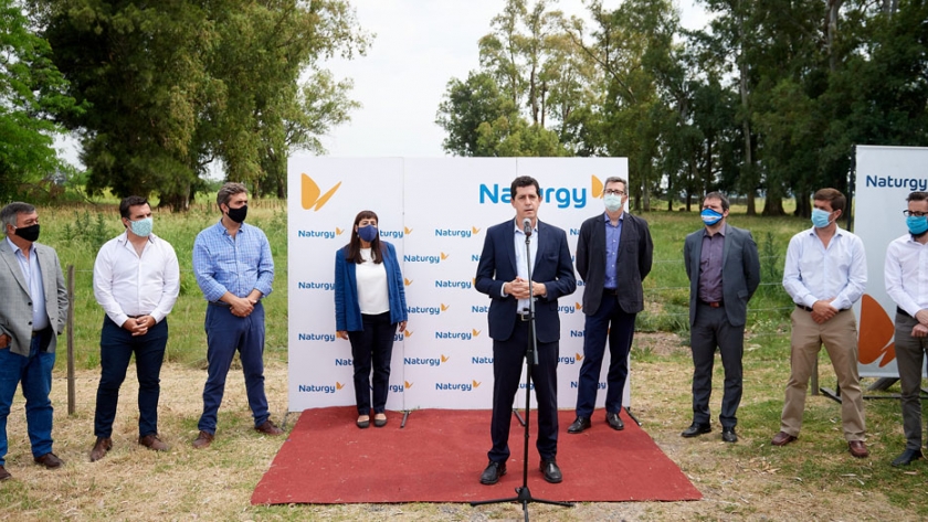 Wado de Pedro inauguró una planta de gas que aumentará la provisión a vecinos e industrias del partido de Mercedes