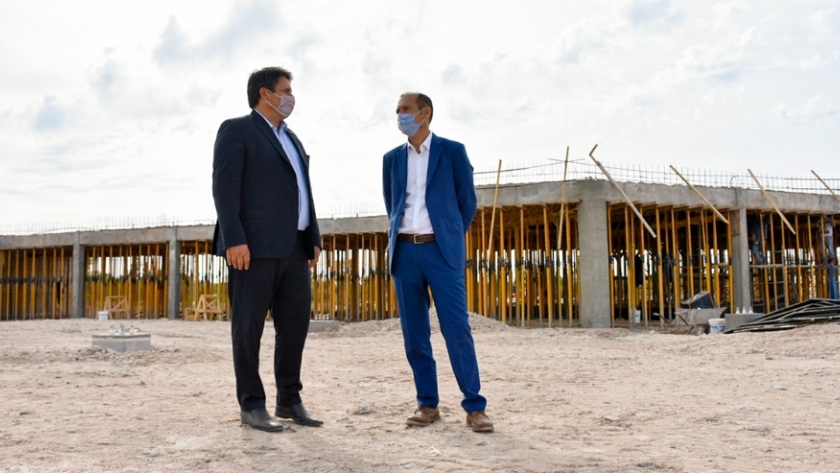 Gutiérrez visitó la obra del Centro de Exposiciones y Convenciones de Neuquén