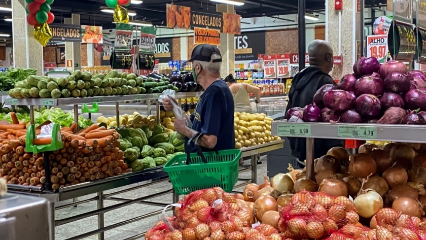 La inflación en Brasil baja al 4,68 % en noviembre, por debajo del techo de la meta