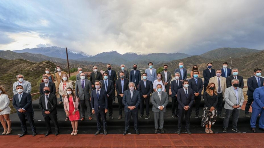 Salvarezza participó de la segunda reunión del Gabinete Federal en Chilecito