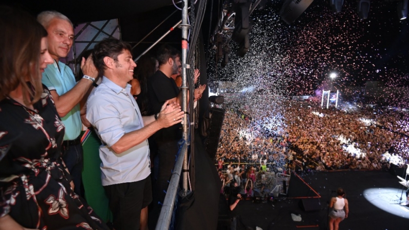 203° Aniversario de la Provincia: Kicillof asistió a la Feria de Industrias Creativas
