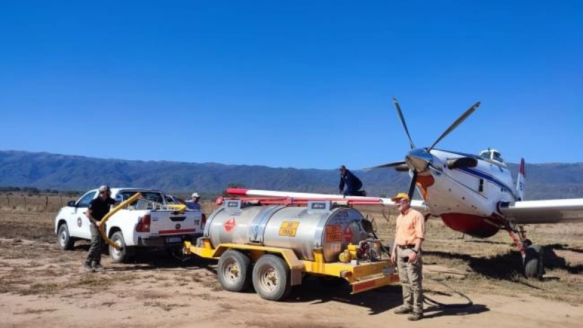 Cerro El Puntano: Controlan el incendio y sólo quedan focos humeantes aislados en la provincia tucumana