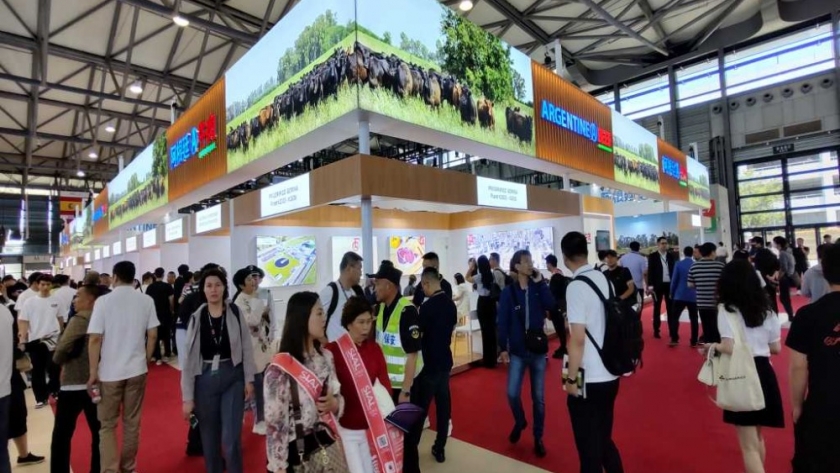 Movimiento febril en el primer día de la Sial China 2024