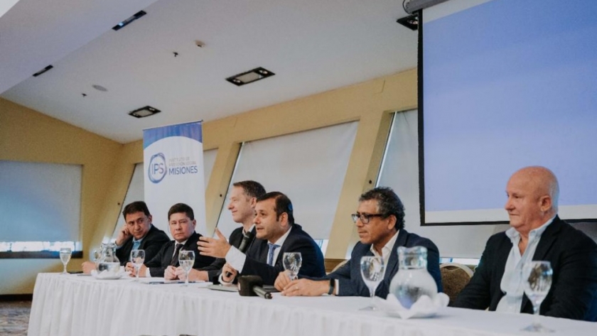 Herrera Ahuad visitó la ciudad de las cataratas con una agenda vinculada a la salud y el turismo