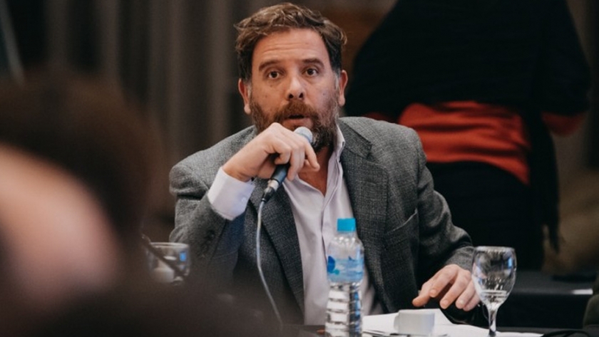 Sebastián López, mesa Trabajo: "Apostamos a la jerarquización de la Subsecretaría de Trabajo"