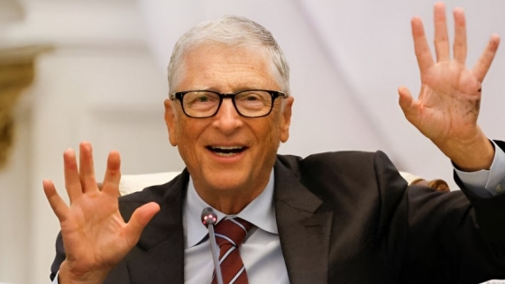 Bill Gates imagina una semana laboral de dos días gracias al avance imparable de la inteligencia artificial