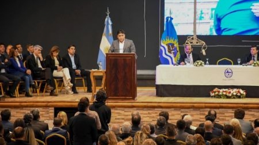 Vidal expuso detalles de la situación financiera en Santa Cruz