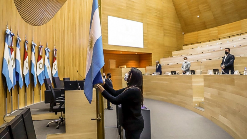 Diputados nacionales sesionan nuevamente desde la Legislatura