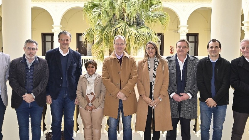 Gustavo Bordet formalizó el inicio de obras en escuelas técnicas
