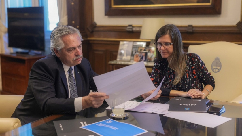 El Gobierno anunció un bono de 6 mil pesos a jubilados