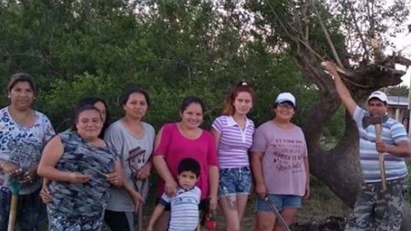 Cuidadores de la Casa Común de Villaguay realizaron la primera venta de productos de la huerta