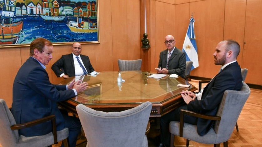 El Gobierno nacional transfiere fondos a Entre Ríos por $5.000 millones para obras viales y gasoducto