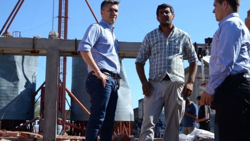 Zdero acompañó a productores afectados por el temporal en colonia el caburé