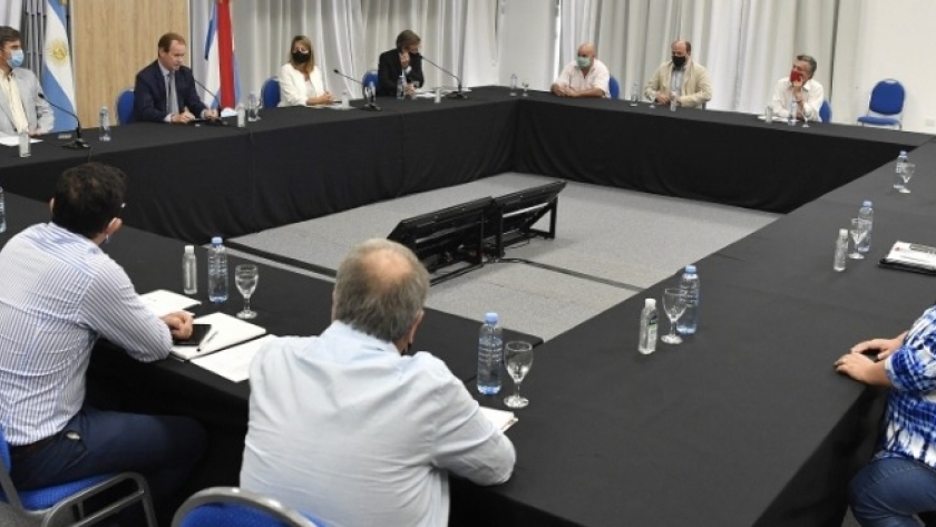 El Ejecutivo presentó aportes para consensuar un proyecto de buenas prácticas agrícolas