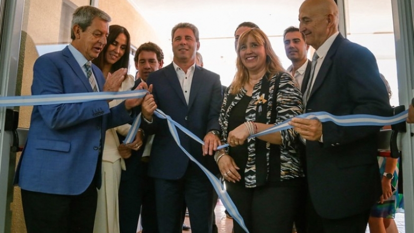 Uñac inauguró el laboratorio de producción de aceite medicinal de cannabis