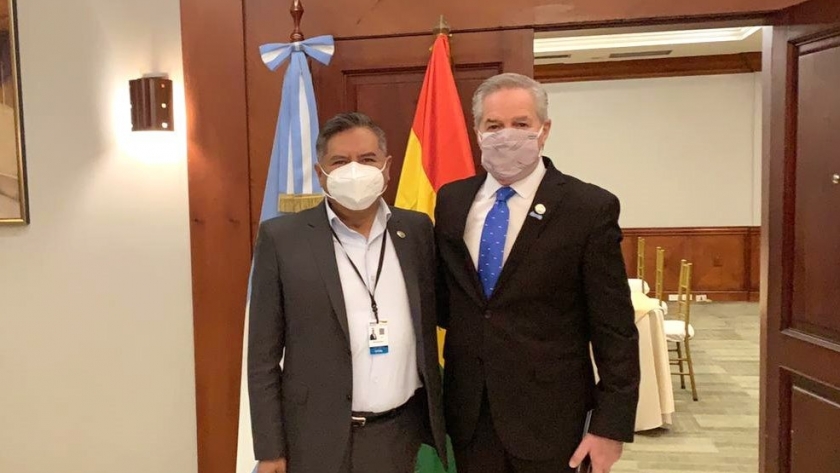 Solá mantuvo una reunión bilateral con el canciller de Bolivia
