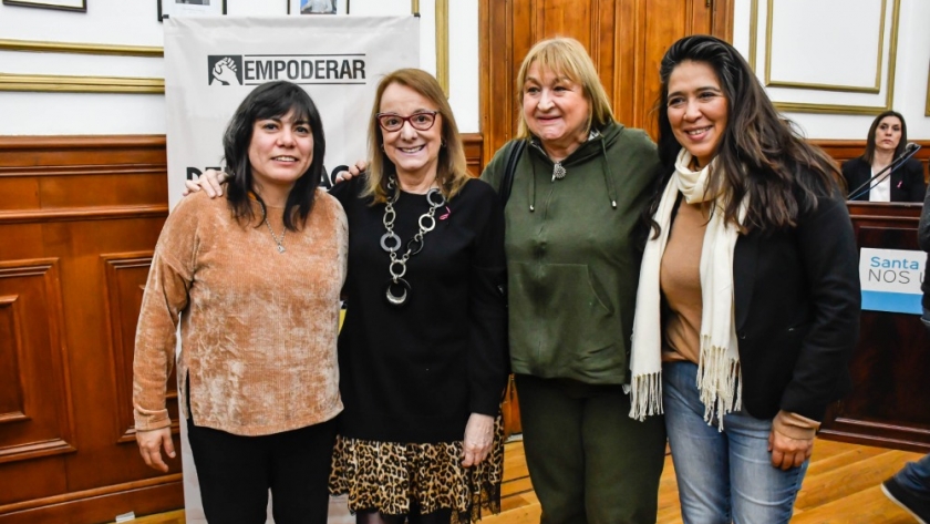 Programa “Empoderar”: Santa Cruz reafirma el compromiso de fortalecer la democracia y los Derechos Humanos