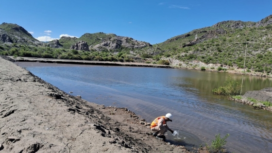 Monitoreo ambiental de agua en los proyectos Minas Capillitas y Farallón Negro