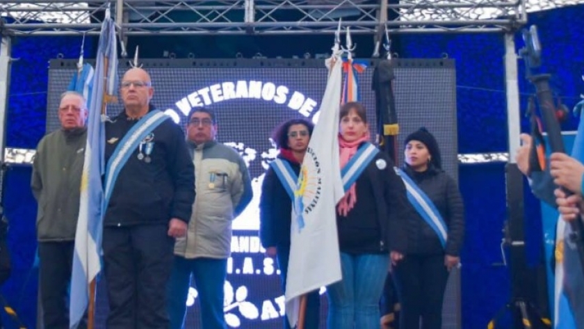 El Gobierno de la provincia acompañó la inauguración de la Carpa de la Dignidad en Río Grande