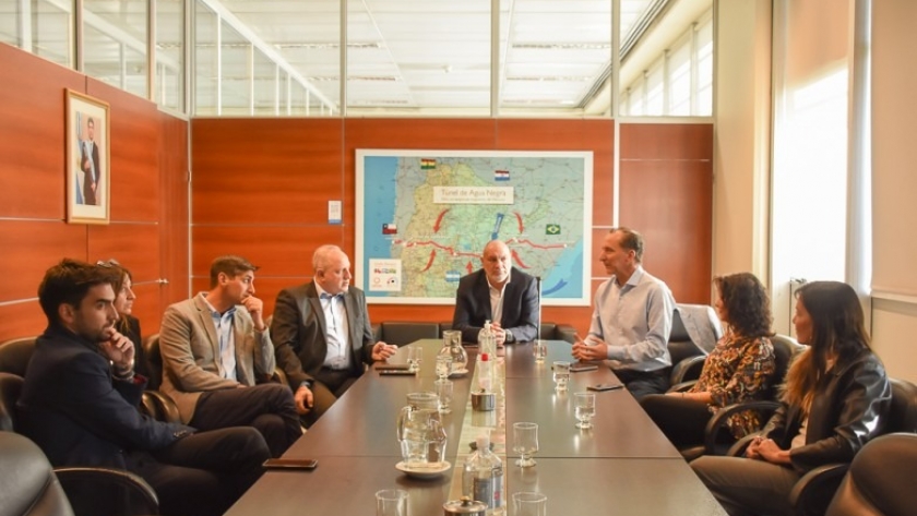 La empresa estatal de agua de Israel tuvo su primera visita a San Juan para avanzar con el Plan Maestro