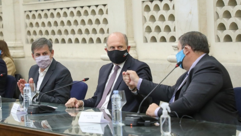 Perotti participó del acto de adjudicación de la obra del “Aulario Común Costanera Este” de la Universidad Nacional del Litoral