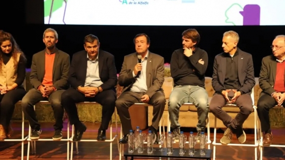 Weretilneck impulsa la producción de alfalfa en Río Negro y lanza una estrategia exportadora