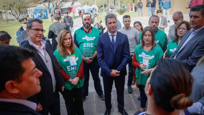 Sergio Uñac visitó el escenario del Ejercicio Internacional de Respuestas a Terremotos Argentina 2023