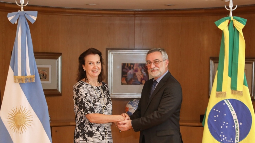 Reunión de la Canciller Mondino y el Embajador de Brasil