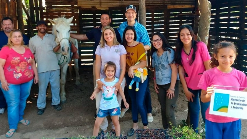 Plantines hortícolas para alumnos de Escuela Especial de Clorinda