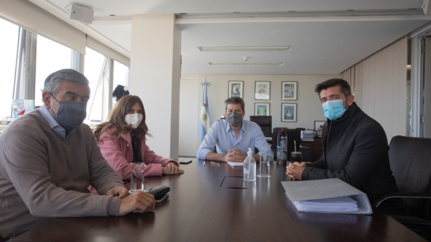 Lammens recibió a autoridades de Tucumán