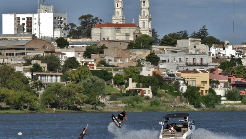 Viedma le rinde homenaje al río Negro con una fiesta nacional
