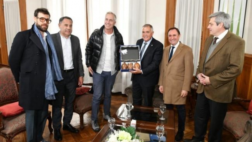 Jaldo recibió a Marley y miembros del Grupo SuCrédito para impulsar el desarrollo de Tucumán
