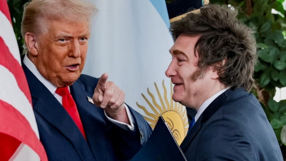 Trump elogió al dólar y dejó una advertencia a Milei: “Si gana un comunista, no seremos generosos con la Argentina”