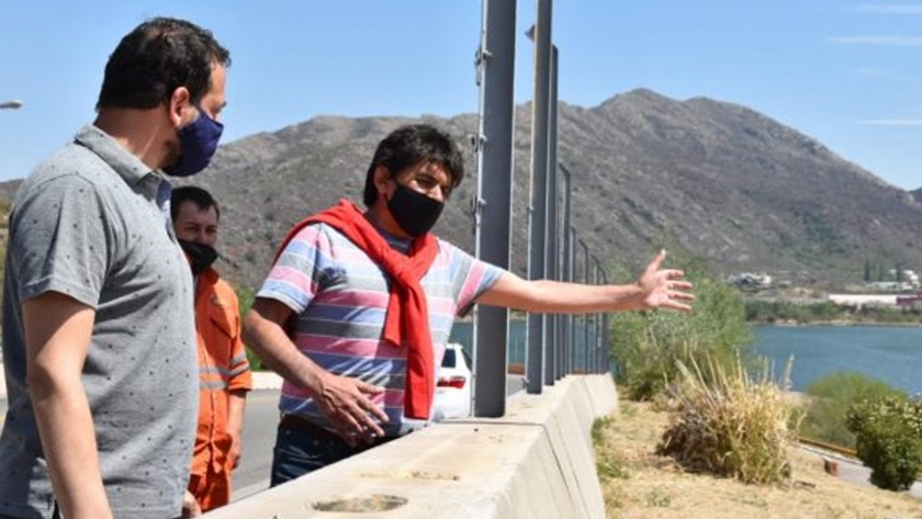 Comienzan a desarmar las defensas de hormigón en el circuito internacional Potrero de los Funes