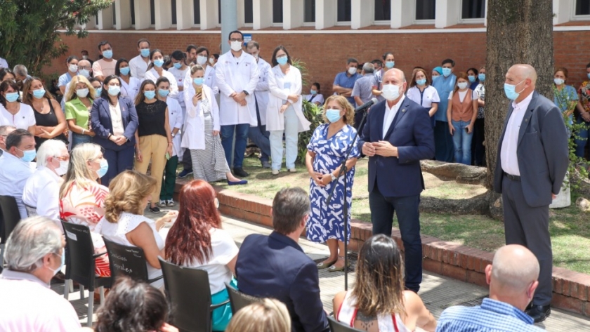 Perotti anunció la creación de un nuevo efector especializado en oncología para Santa Fe