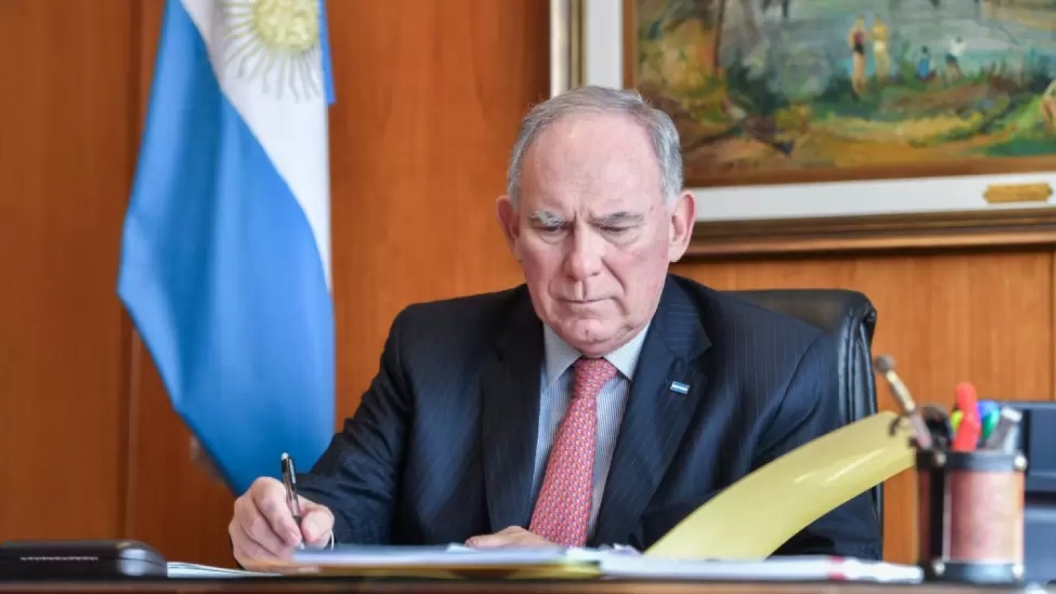 Inversores preparan avalancha de solicitudes al régimen RIGI tras triunfo de Milei