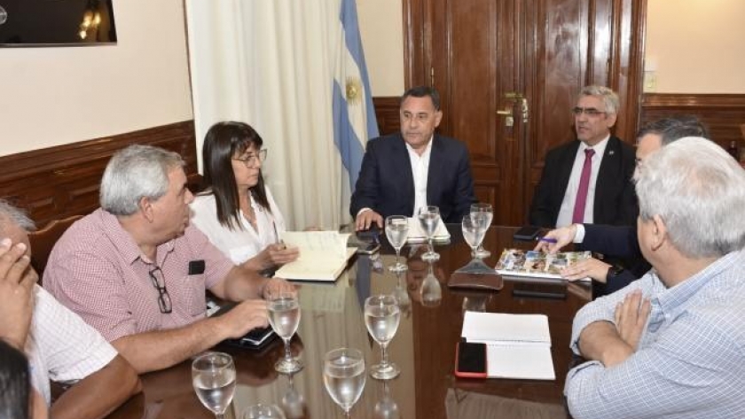 Los docentes aguardan una nueva propuesta salarial del Gobierno