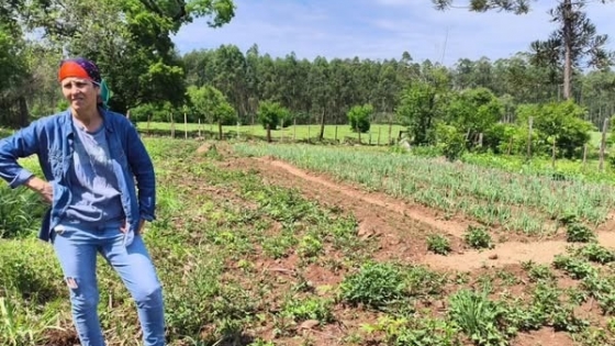 Agricultura Familiar acompaña a una productora de El Alcázar para mejorar su sistema de riego y producción
