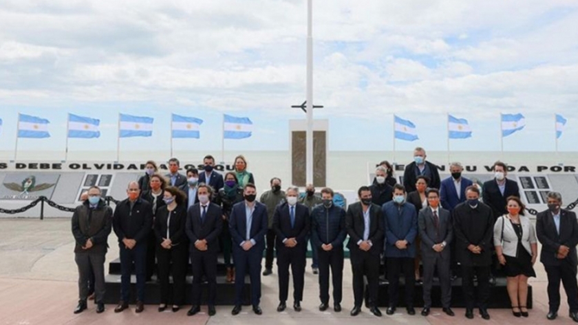 El Presidente encabeza en Chilecito la segunda reunión del gabinete federal