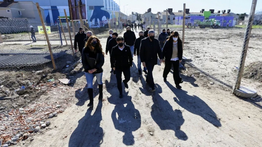 La Provincia firmó convenios para avanzar en la urbanización de barrios populares