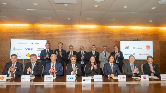 Histórico préstamo de USD 2.000 millones para construir el mega oleoducto Vaca Muerta Sur
