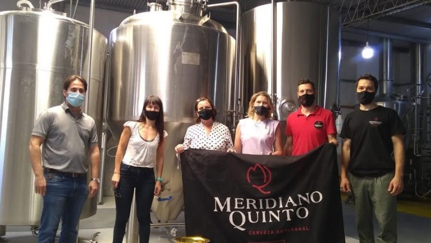 Meridiano V, la cerveza de Jacinto Arauz, partícipe de la Escuela de Agronegocios