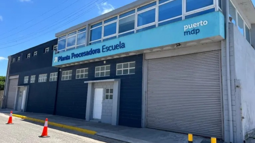 Habilitación oficial de la Planta Procesadora Escuela en el Puerto de Mar del Plata