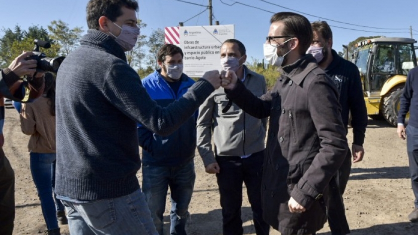 En Escobar y Mercedes, Simone recorrió obras con De Pedro, Arroyo y Katopodis