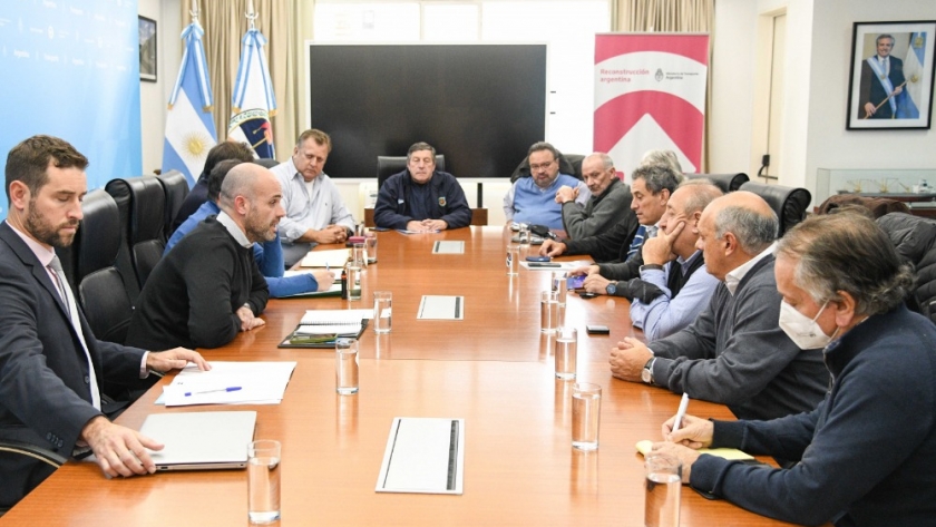 El Ministerio de Transporte se reunió con representantes gremiales para dialogar sobre la Ley Federal del Transporte