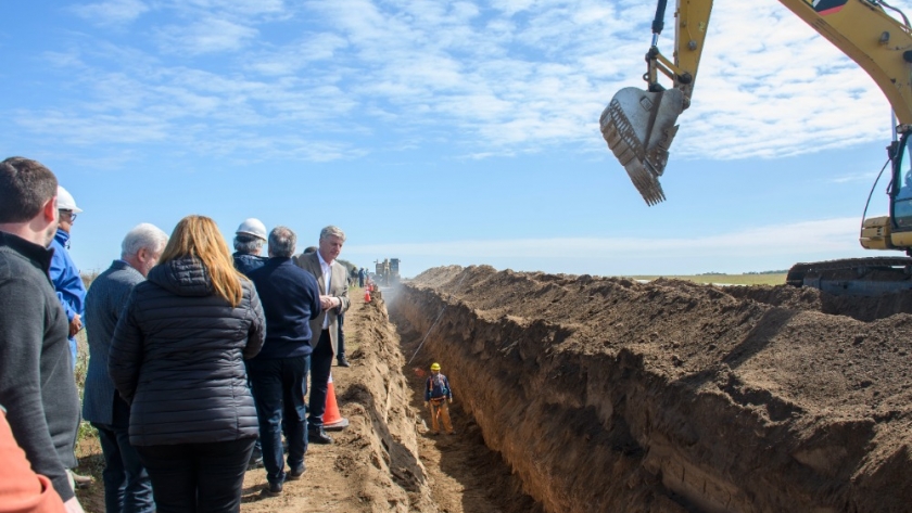 Ziliotto junto a intendentas e intendentes recorrieron la ejecución de la obra